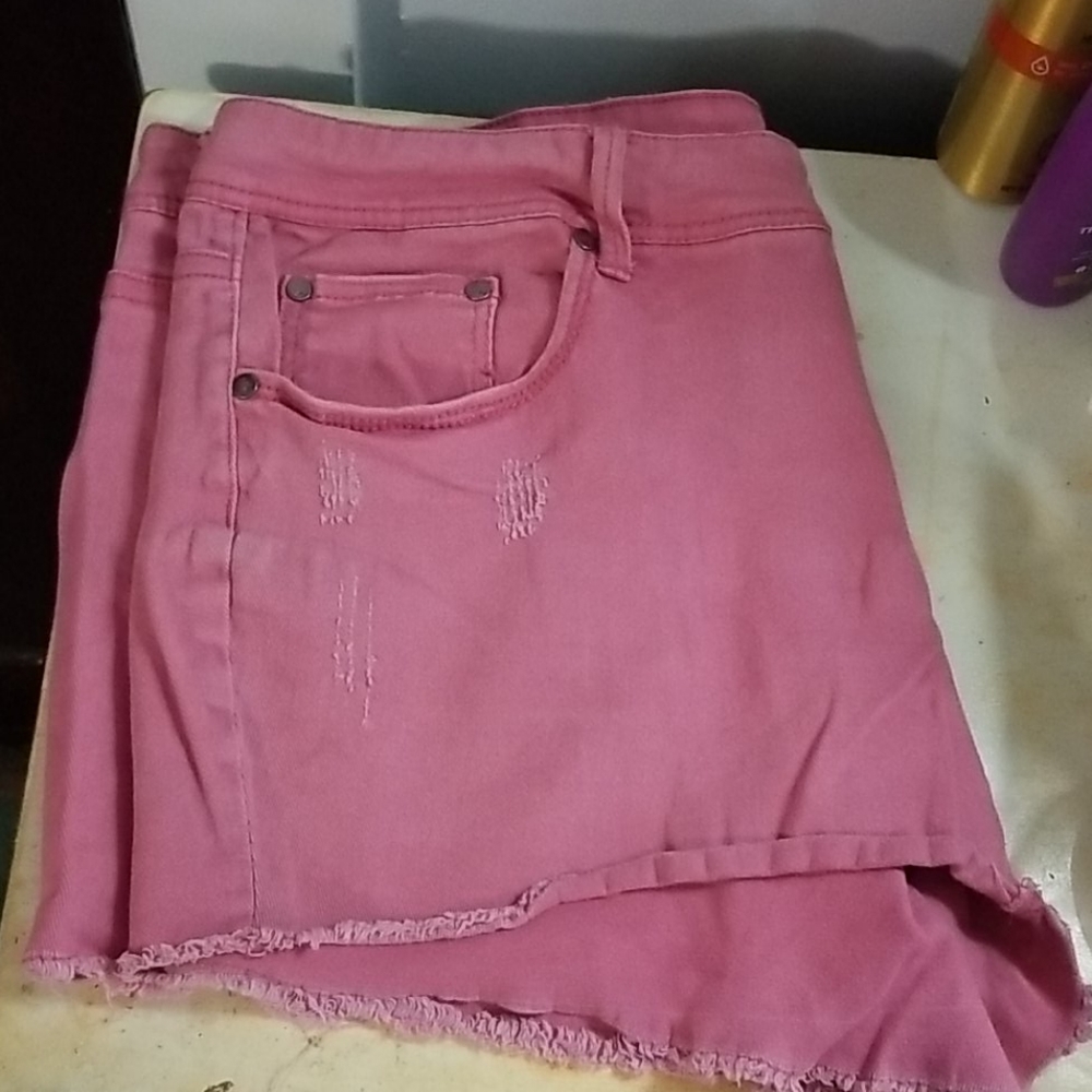 Shorts - Picture 2 of 2